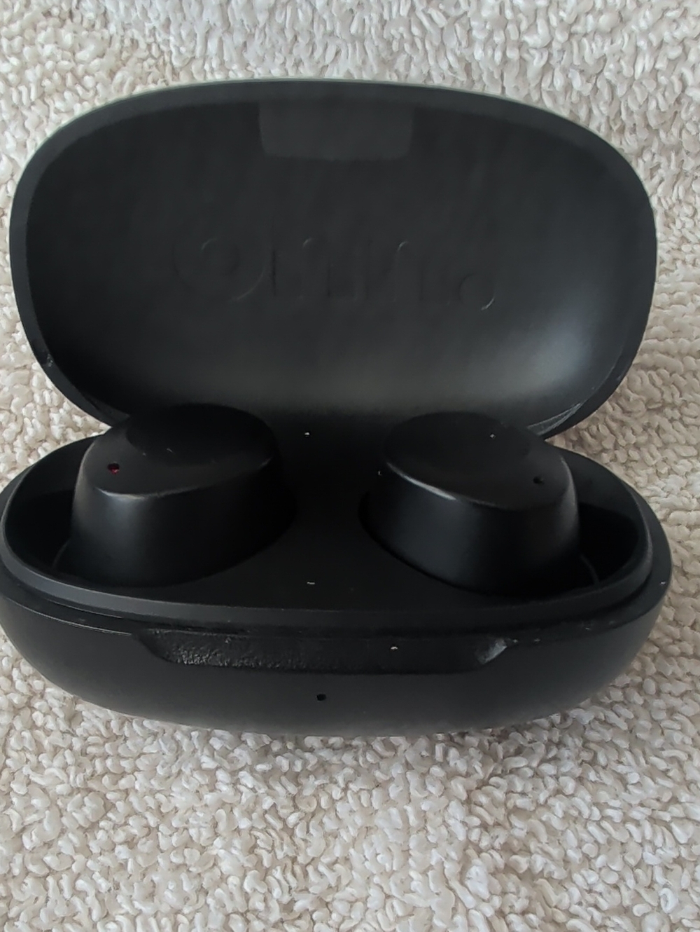 Wireless Earbuds with Charging Case - Black
